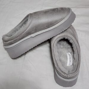 Furry platform slippers